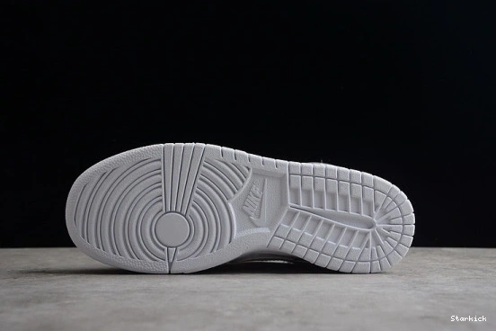 Dunk Low SB Nk (W) Heirloom DH4403-700 0127